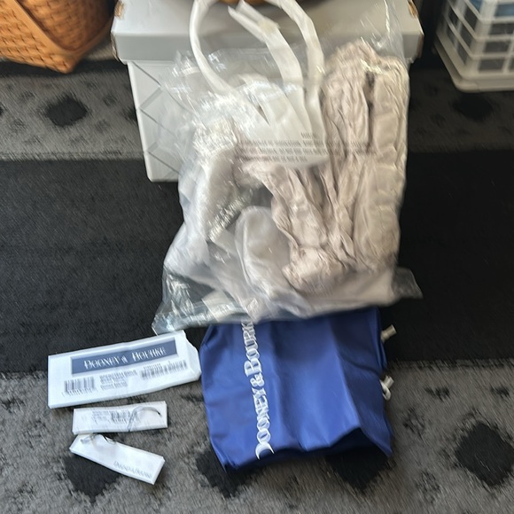 Dooney and Burke Domed Satchel brand new - Picture 5 of 6